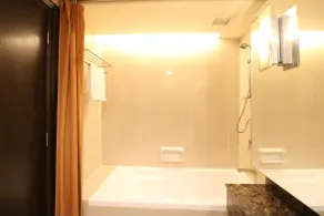 Raintree Resort Suites - Badrum