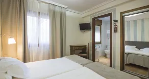YIT Puerta Bisagra - Chambre