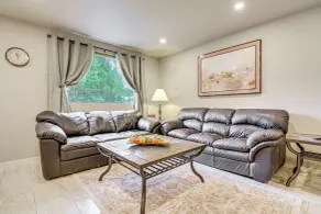 Gateway to Seattle Area! Apt Great for Commuters - Interior