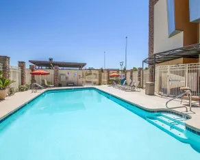 Comfort Suites Glendale - State Farm Stadium Area - Pool