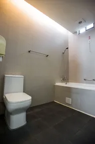Yuan Chyau Motel - Bathroom