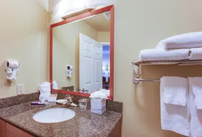 Candlewood Suites Richmond Airport by IHG - Bathroom