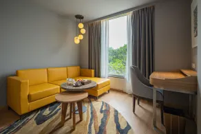 Golden Tulip Bhopal - Room