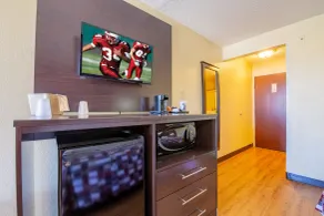 Red Roof Inn & Suites Indianapolis Airport - Chambre