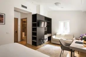 AT 41 - Room