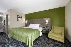 Quality Inn Jackson Northwest - Room