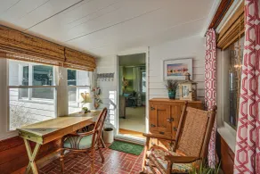 Waterfront Reedville Retreat w/ Hot Tub + Dock - Innenbereich