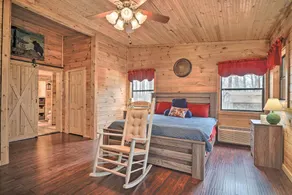 Douglas Lake Cabin w/ Mountain-view Deck & Grill - Rom
