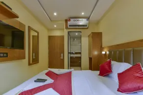 Hotel Residency Park Near Masjid Rly Station South Mumbai - Room