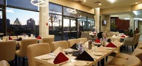 Executive Suites Hotel & Conference Center, Metro Vancouver - Restaurant