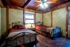 Valley View Lodge - Quarto
