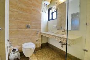 Mahalakshmi Palace hotel - Bathroom