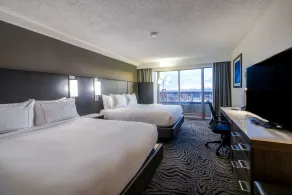 DoubleTree by Hilton Calgary North - Quarto