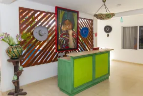 Mestizo Gallery - Reception