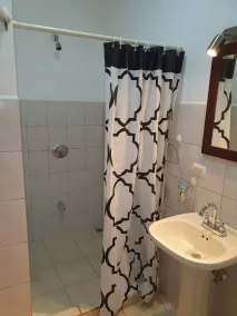 Marina Loft Ferienwohnung #214 - Badezimmer
