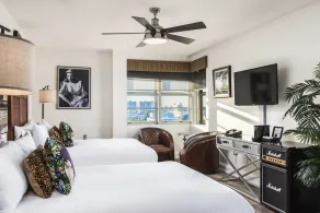 National Hotel - Chambre