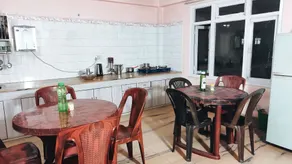 Budget Backpackers Hostel - Restaurant