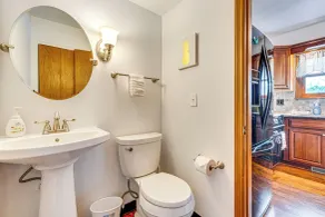 11 Mi to Dtwn Columbus: Peaceful Townhome w/ Yard! - Intérieur
