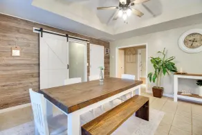 Southern Escape in Guyton: Private Yard & Hot Tub! - Interni