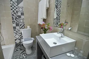 HOTEL ESPERIA - Baño