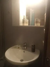 à la station de métro de Korydallos - Salle de bain