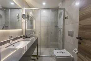 Shimall Deluxe - Bathroom