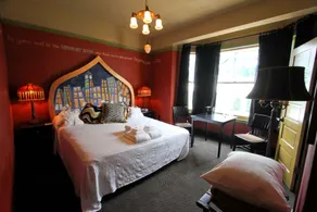 McMenamins Crystal Hotel - Vue de la chambre