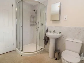 Quayside Apartment - Baño