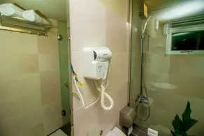 Yoho Settle Inn Tourist Lodge - Salle de bain