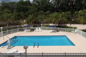 Microtel Inn and Suites by Wyndham - Lady Lake/ The Villages - Piscine