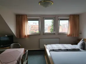 Hartmann - Room