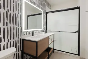 Atwell Suites Kansas City Airport by IHG - Salle de bain