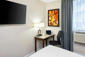 Quality Inn & Suites - Chambre