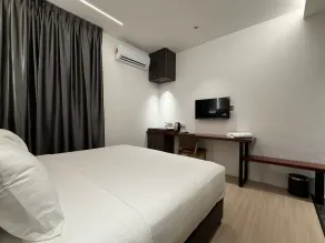 OYO 91193 Hi Inn Sibu Jaya - Chambre