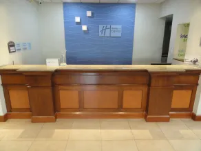 Holiday Inn Express & Suites Toluca Zona Aeropuerto by IHG - Réception