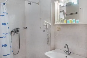 Pyrgos Hotel - Bathroom