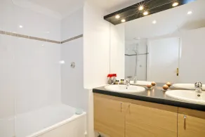Residhome Appart Hôtel Asnieres - Salle de bain