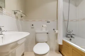 Blacksmiths Arms Inn - Bathroom