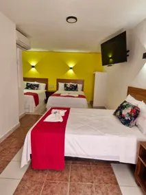 Hotel Capri Playa a una calle de la Playa Regatas - Room