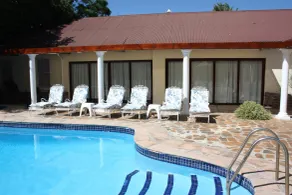 Karoopark Guest House - Pool