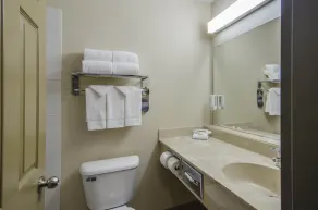 Quality Inn & Suites - Salle de bain