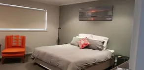 The Edgewater on Greville - Zimmer