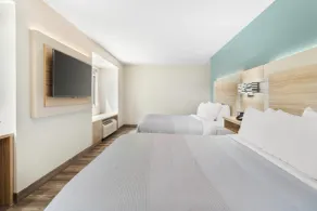 Quality Inn & Suites - Chambre