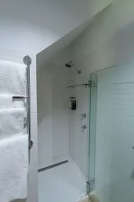The Barracks, Tocal - Bathroom