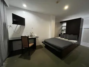 Be-ing Suites - Room