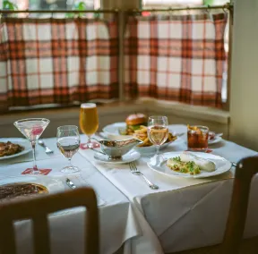 Nine Orchard - Restaurant