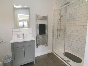 Cherry - Bathroom
