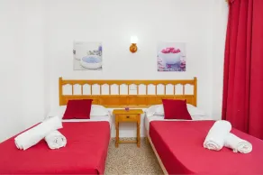 Apartamentos Puet - Chambre