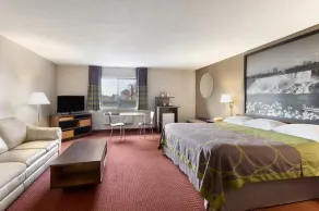 Super 8 by Wyndham Niagara Falls - Chambre