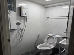 Ratchadadome - Bathroom